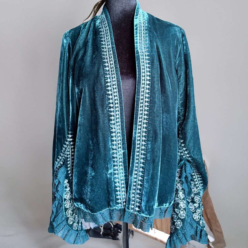 NWT Free People Scarlett Velvet Bed Jacket – TEALE / BLUE / CYAN
